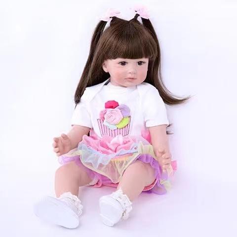 Reborn Baby Doll 22 Inch Realistic Long Haired Girl Handmade Lifelike Can Sit Can Stand For Collection Birthday Christmas Gift Comes with Clothes & Toy Accessories For Children Over 3 Years Old Gift Box Packaging