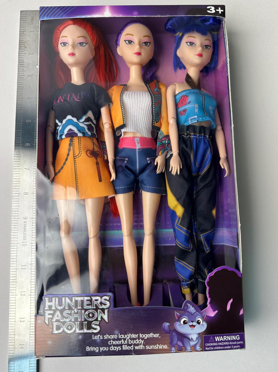 K-POP Mystic Guardians Vinyl Figurine Cute Idol Character Collectible Toy Gift for Fans Kids 13×7.5×2 inch Durable PVC Anime Model Doll Safe for Younger Audiences New Year & Birthday Gift