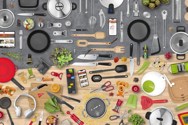 Kuhn Rikon Corn Holder Set - 8 Pieces 4 Pairs Kitchen Utensils for Easy Handling & Presentation of Corn