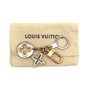 Pre-owned Louis Vuitton Metal Bag Accessories Insolence Key Holder and Bag Charm #3401
