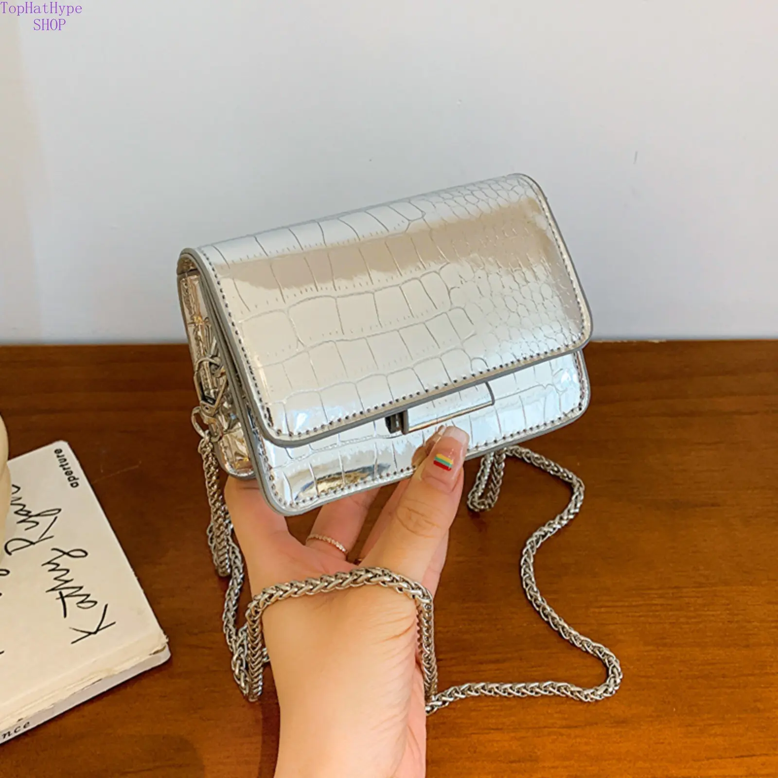 Quilted Crossbody Purse for Women, Silver Square Shape Mini Shoulder Bag with Chain Strap, Versatile Accessories for Women, Crossbody Bag, Unique Purse, Casual, Metal, Casual Shoulder Purse, Fashionable Purse