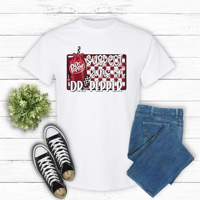 Women's Loose-Fitting Short-Sleeve Crewneck T-Shirt, Dr. Pepper "Suspect Runs On" Graphic Print, Grey Casual Streetwear Top, Tropical Design