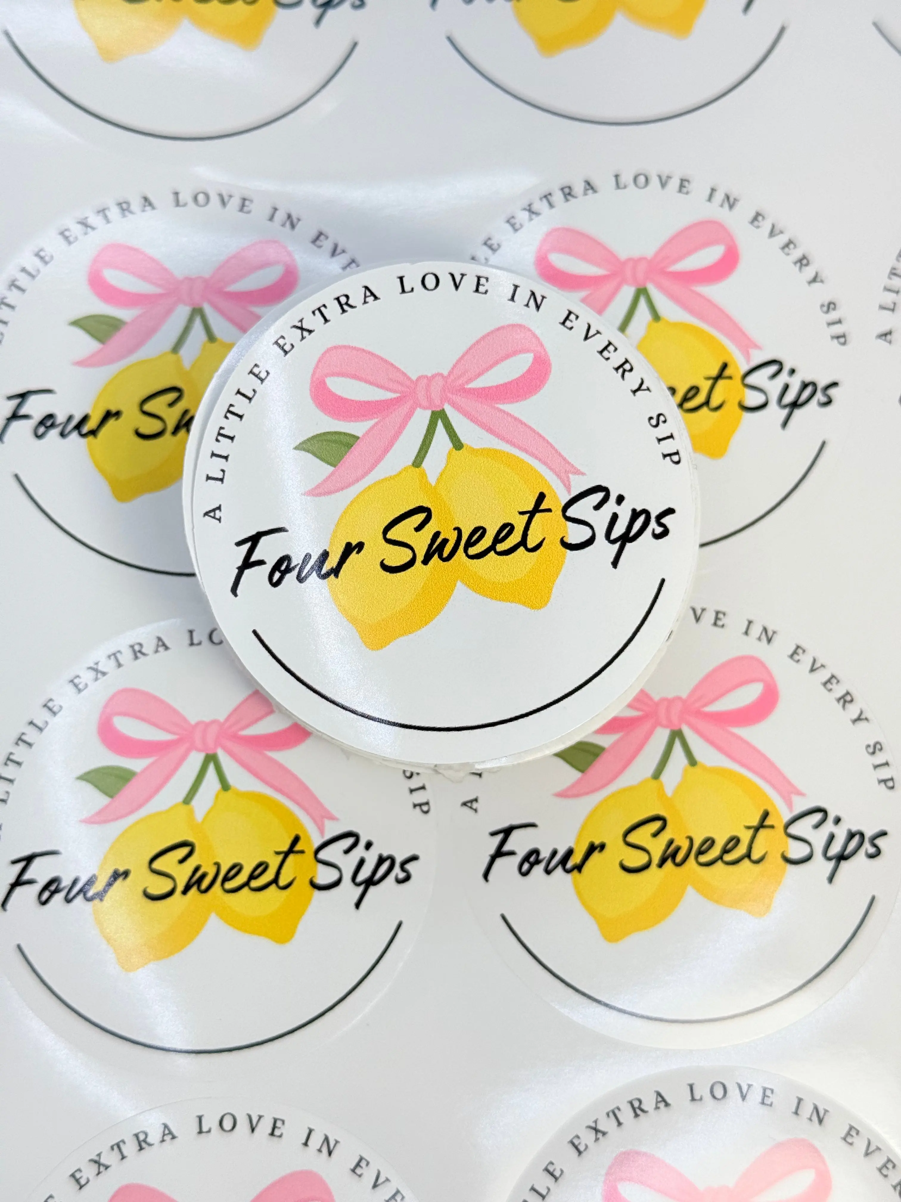 60 STICKERS PERSONALIZADOS 60 STICKERS PERSONALIZADOS