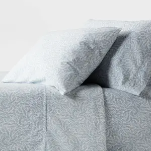 Full 250 Thread Count Organic Percale Sheet Set Blue Floral - Threshold