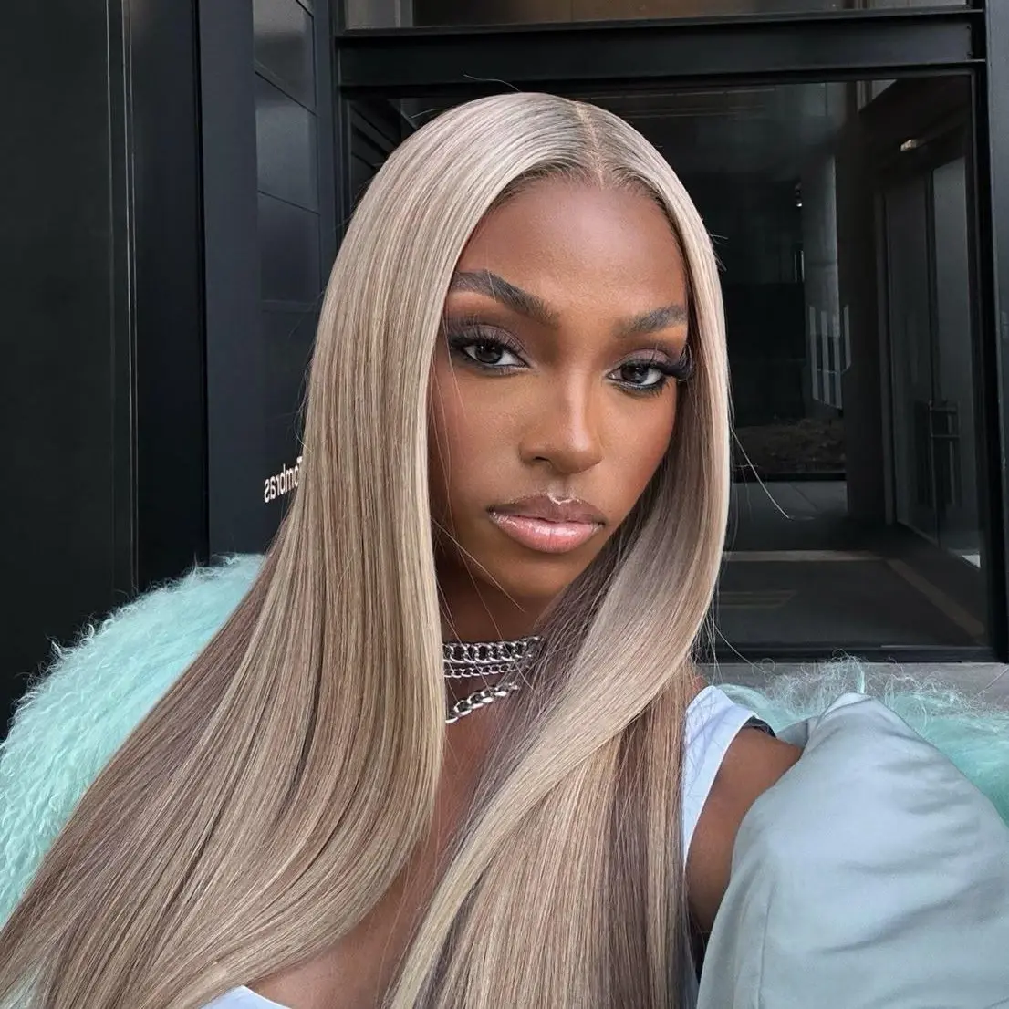 AliPearl Glueless Blonde Highlight Wigs #P18/613 Straight 5x5 Lace Closure Wig with Drawstring Ready to Go Pre Cut Pre Plucked Human Hair #SummerFinds