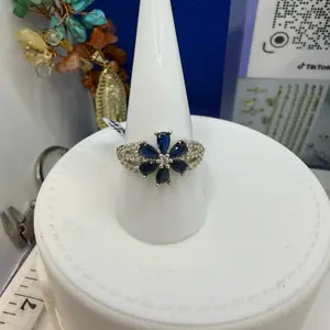 925 sterling silver # 9 ring  high quality solid Mexican  silver cubic zirconia stones elegant (( Anillos en Seth plata Mexicana Alta calidad legante Alta calidad talla # 9 piedras finas de zirconia