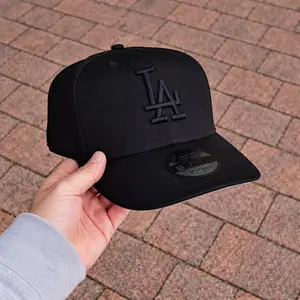 MLB LA Full Black Snapback Cap – 9FIFTY Adjustable Flat Brim Baseball Hat Unisex Streetwear