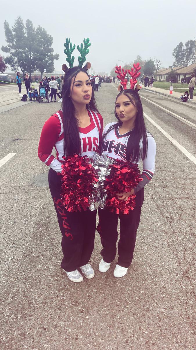 Item: White, 6.5 Women/5 Big Kid