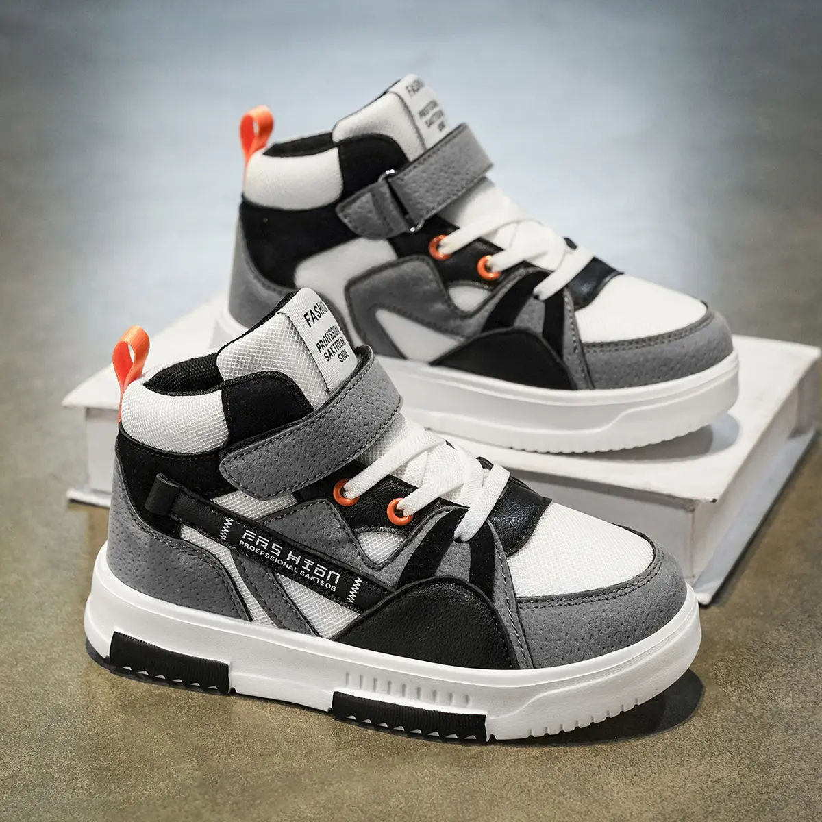 Classic, simple, fashionable kids’ high-top skate shoes with color-block design. Mesh panels with Velcro closure, non-slip casual athletic sneakers featuring a white non-slip sole, flexible cushioning, and anti-roll protection for kids when running and ju