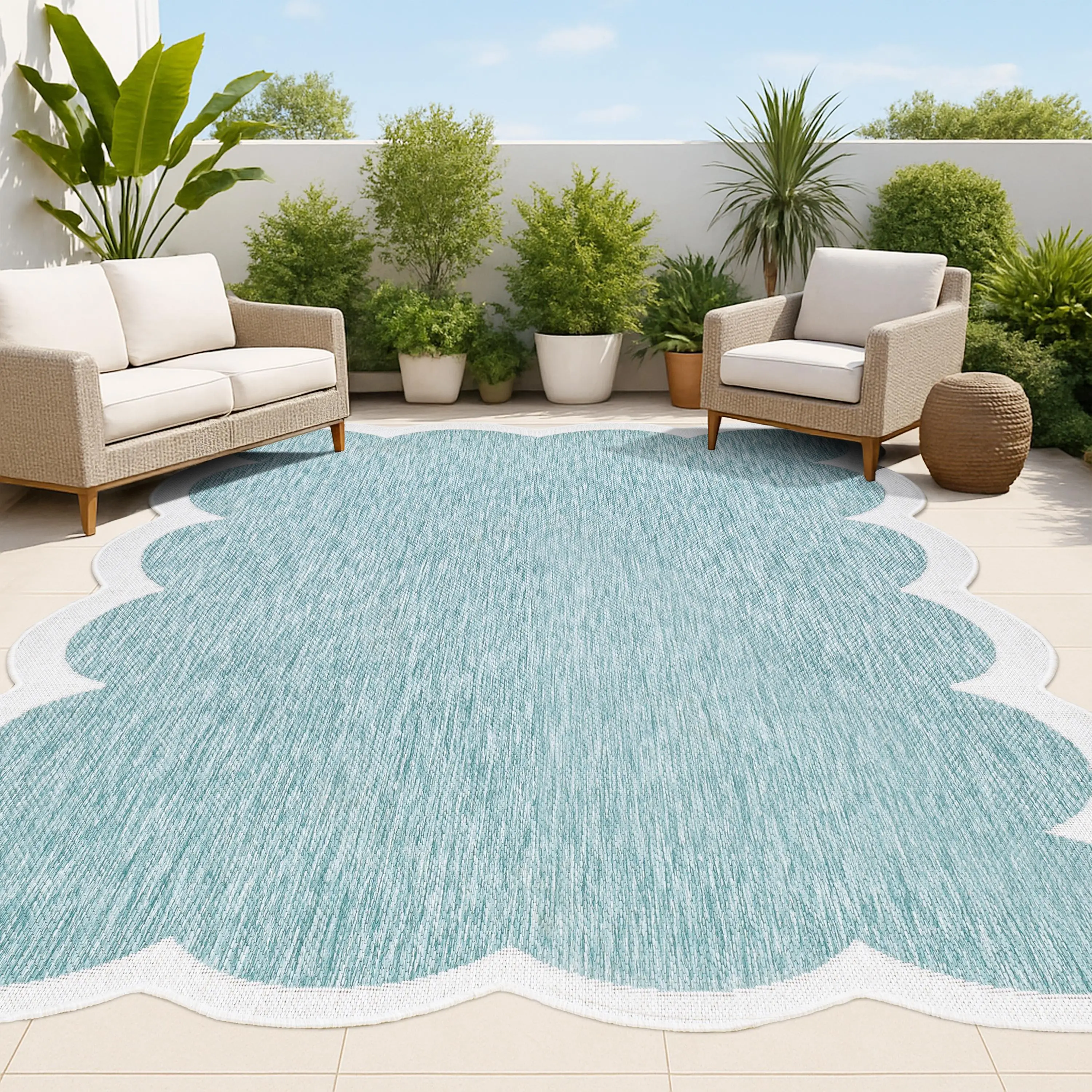 Alice Classic Cottage Two-tone Scalloped Area Rug