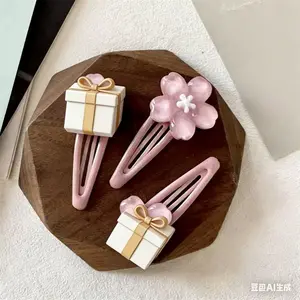 [1 gift] Pink hair clip, suitable for gift friends, holiday gifts