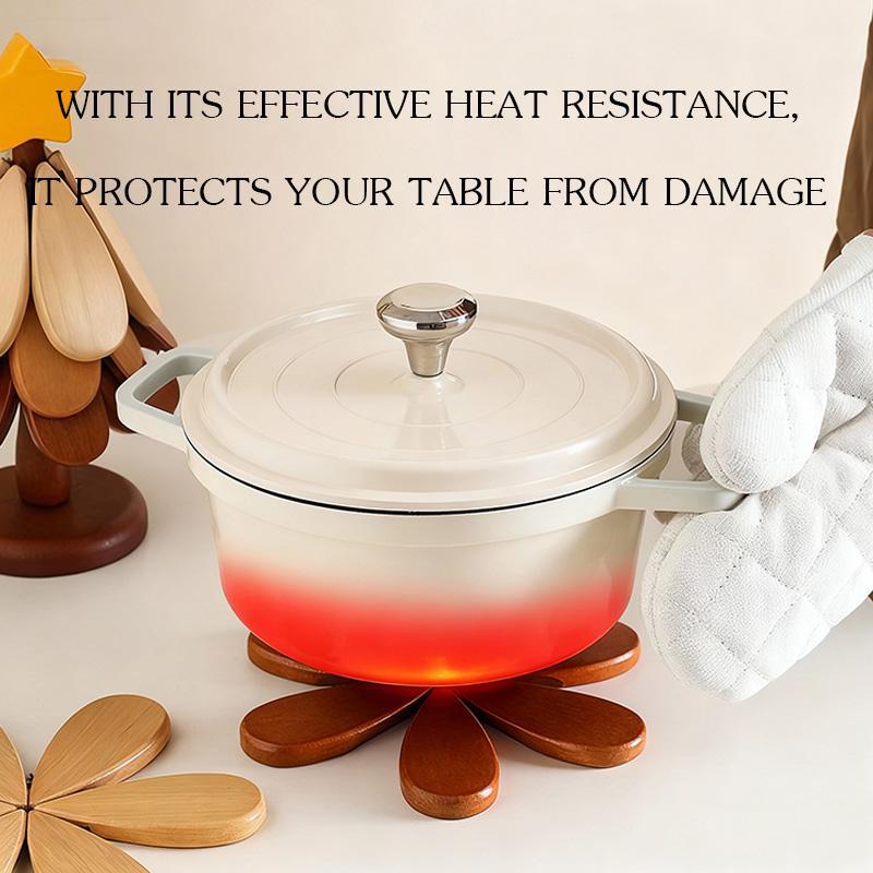 MUNBYN  Christmas tree trivet wooden trivet, (4 Wooden Trivets &1 Stand)- Kitchen, Heat-Resistant Foldable Design,High-Quality Solid Wood,Ideal for Hot Dishes, Pots, Bowls, Teapots,family goodies,Perfect Christmas Day Gift!