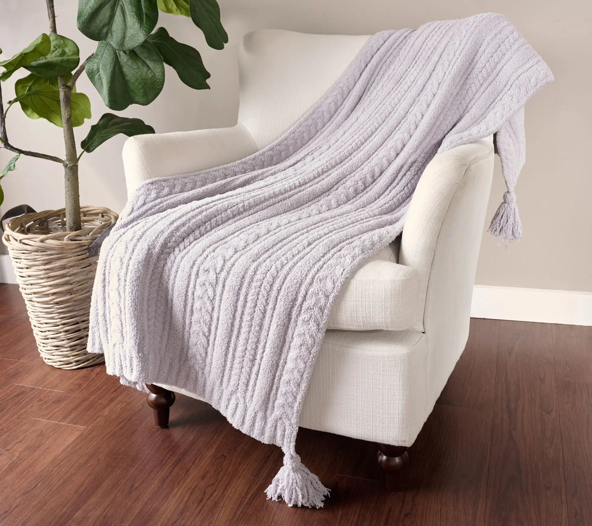 Barefoot Dreams CozyChic 45x60 Cable Blanket with Tassels Barefoot Dreams CozyChic 45x60 Cable Blanket with Tassels