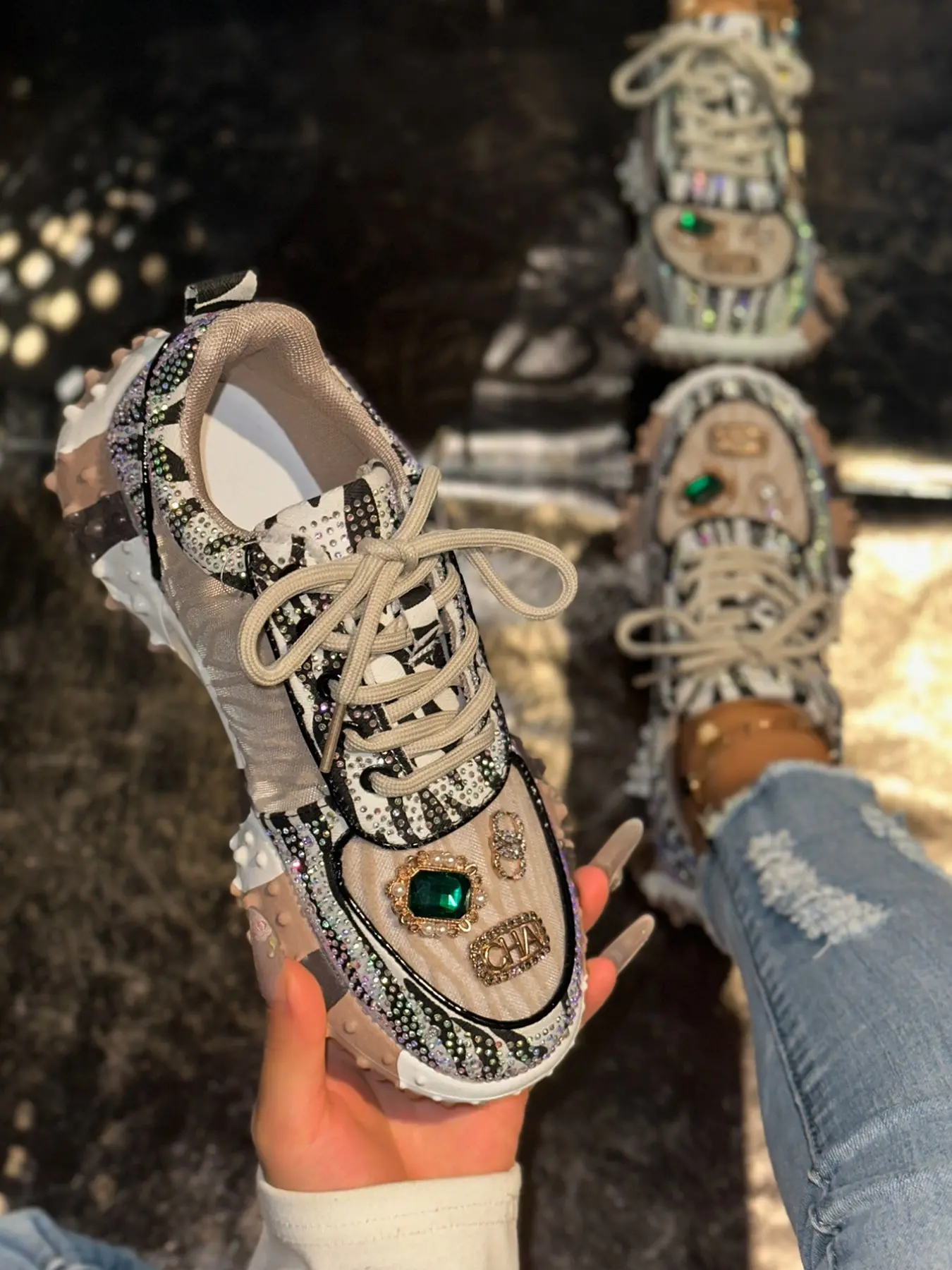 Trendy Rhinestone-Embedded Dad Shoes, Thick Sole Durian Design, Sparkle Platform Sneakers, Versatile Sports Sneakers for Women, Fall 2026 New Arrival, Fashion Sneakers, Stylish Sneakers, Rhinestone Embellished Sneakers, Thick Soled Sneakers