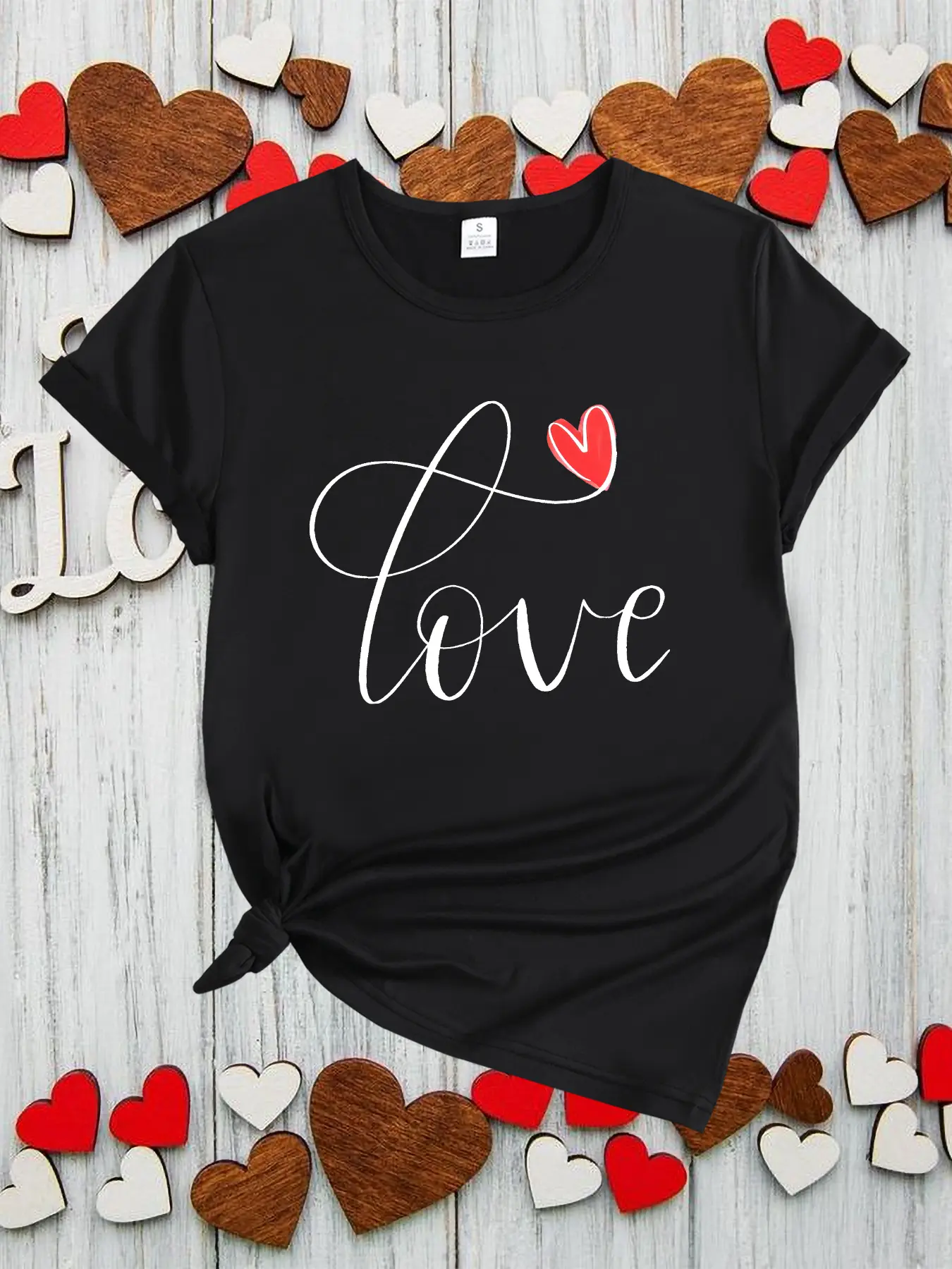 Women's Love Graphic Valentine's Day T-Shirt - 100% Breathable Cotton Crewneck, Heart Accent Casual Short Sleeve Top, Machine Washable, Various Sizes S-5XL for Daily Wear