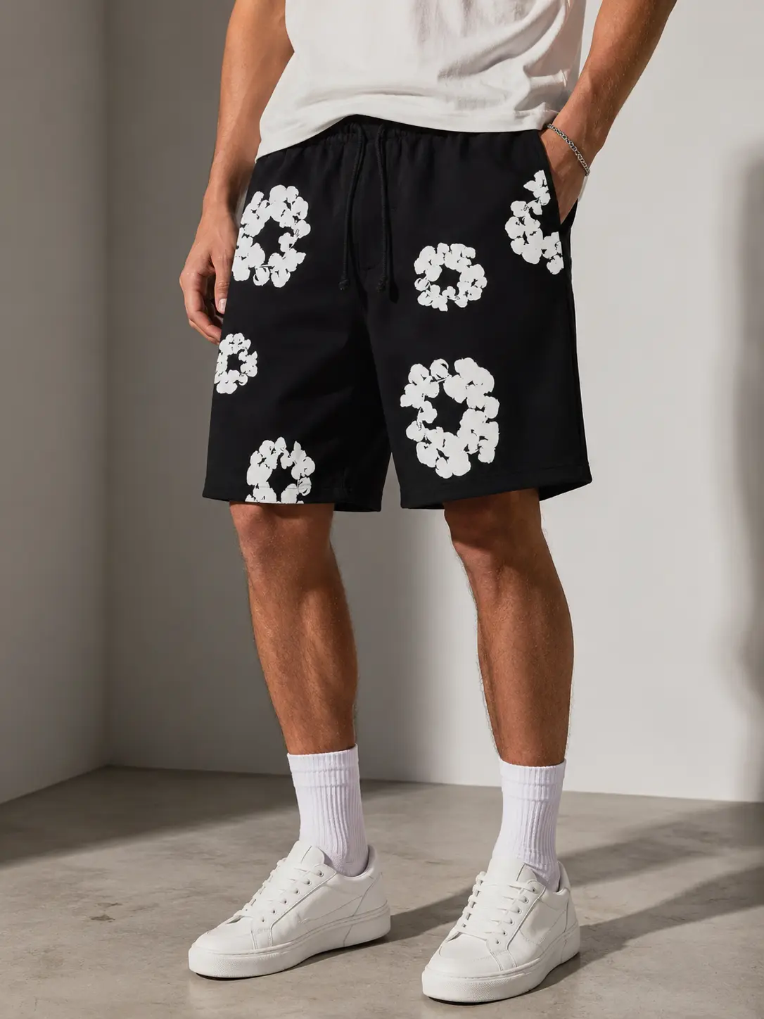 Y2K Men's Shorts Women's Foam Sports Shorts Hip hop Shorts Graphic Cool Shorts Drawstring Waist Basketball Athletic Gym Shorts with Pockets