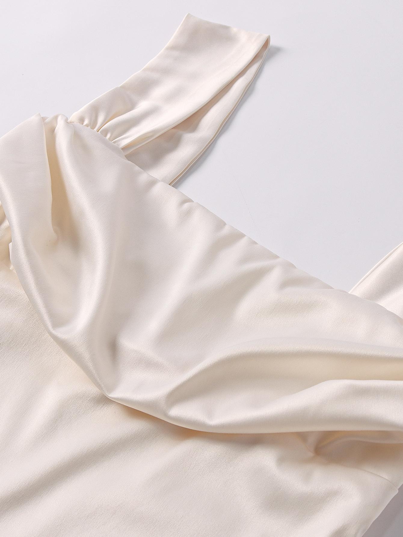 Off-neck Backless Ruched Bodycon Satin Dress,a Bodycon Long Dress Makes an Elegant and Stylish Prom Outfit Choice Off-neck Backless Ruched Bodycon Satin Dress,a Bodycon Long Dress Makes an Elegant and Stylish Prom Outfit Choice