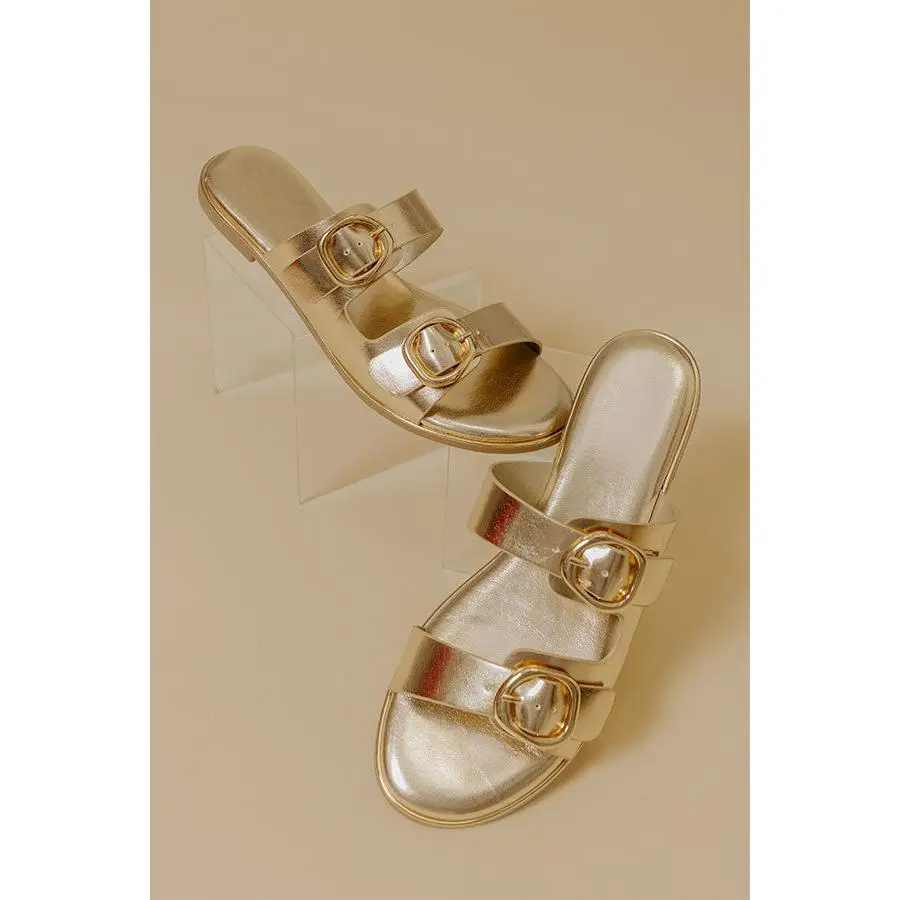The Isla Faux Leather Metallic Sandal in Gold