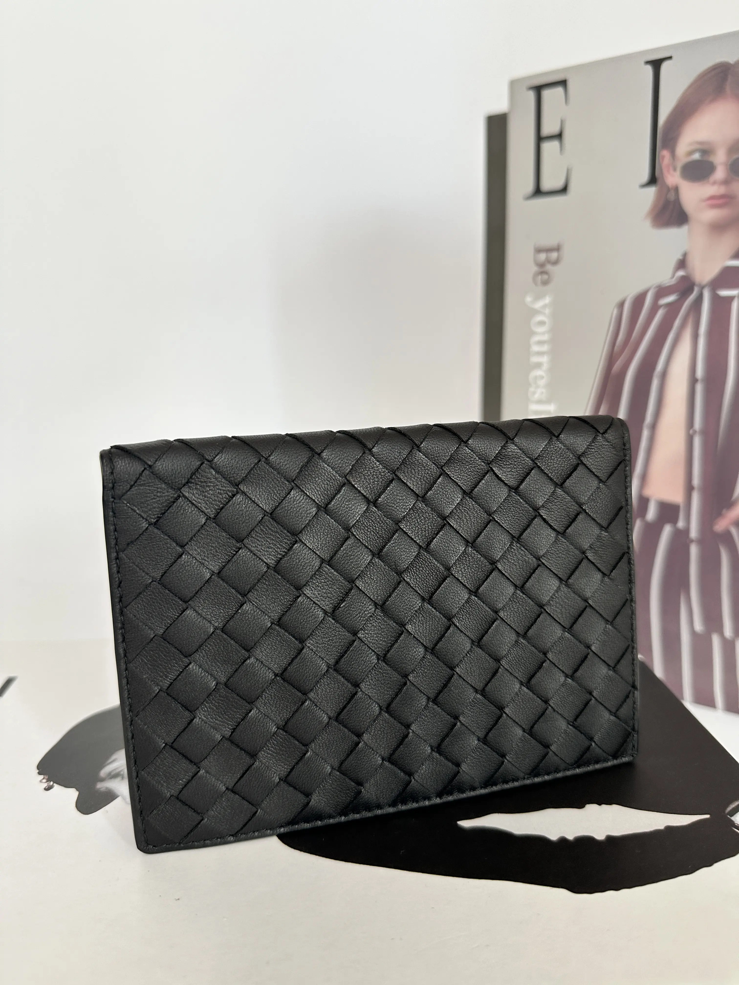 Pre-owned Bottega Veneta AN SHOWN Shoulder Bags Passport Case in Lambskin