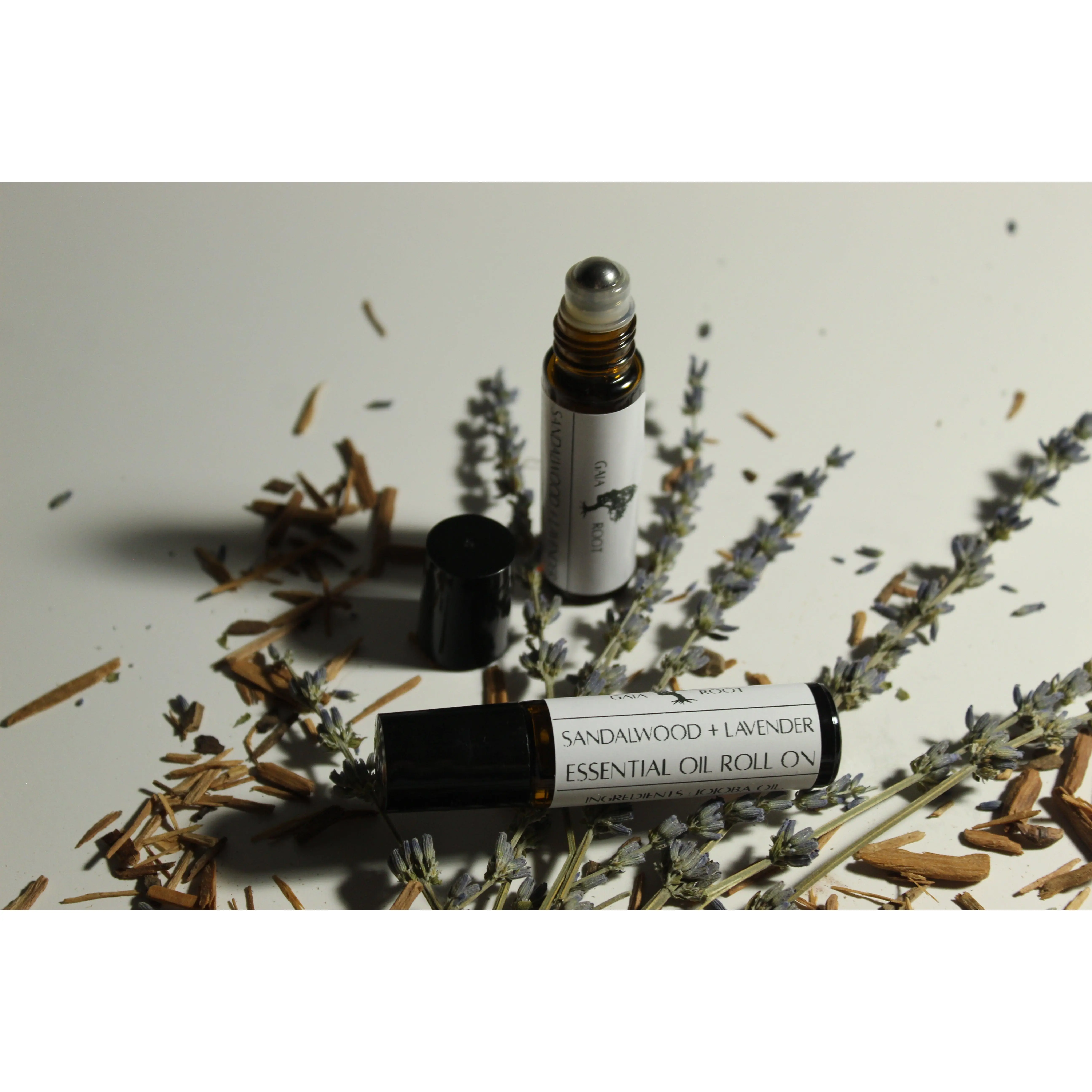 ESSENTIAL OIL ROLL-ON  SANDALWOOD + LAVENDER
