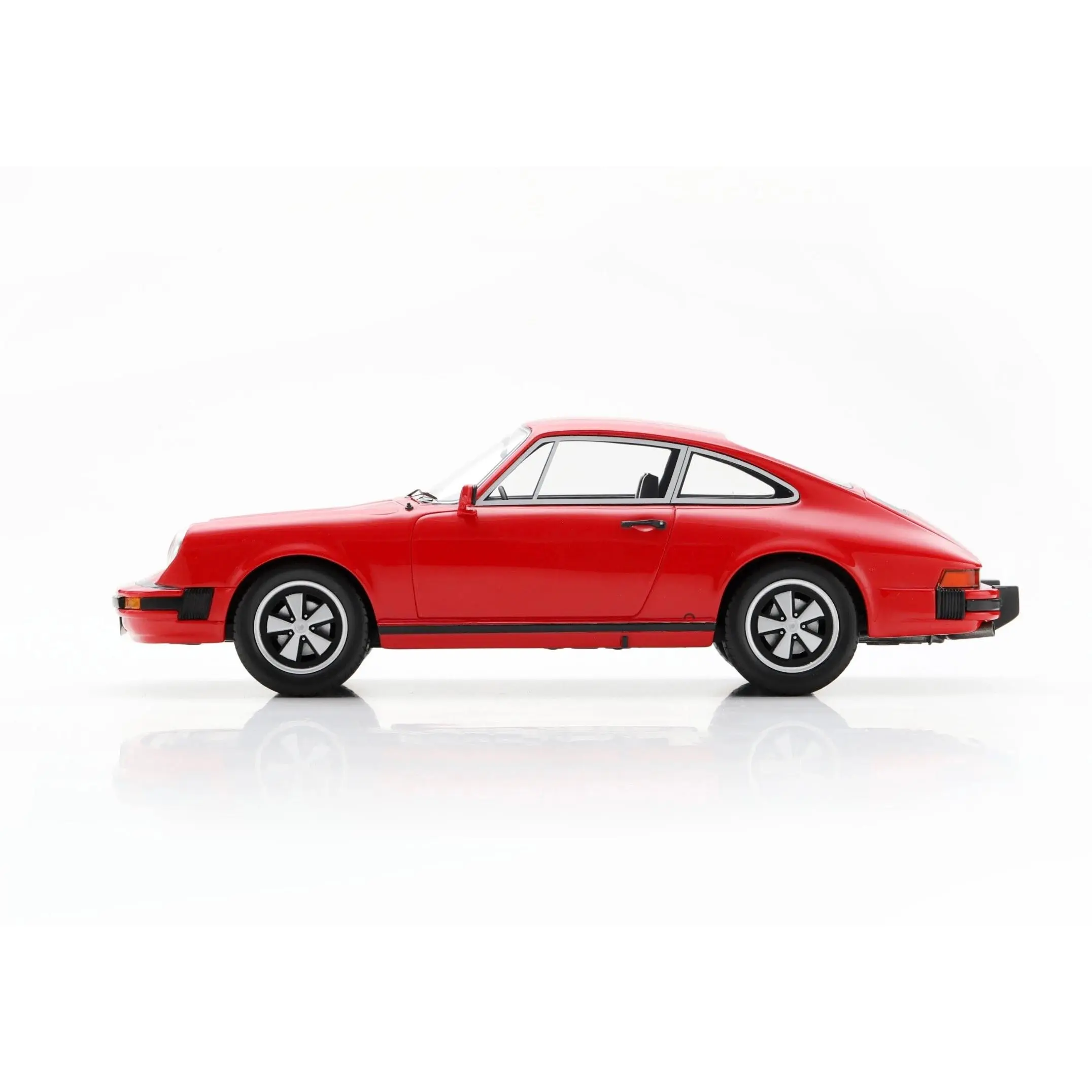 Porsche 911 Coupé red 1:18
