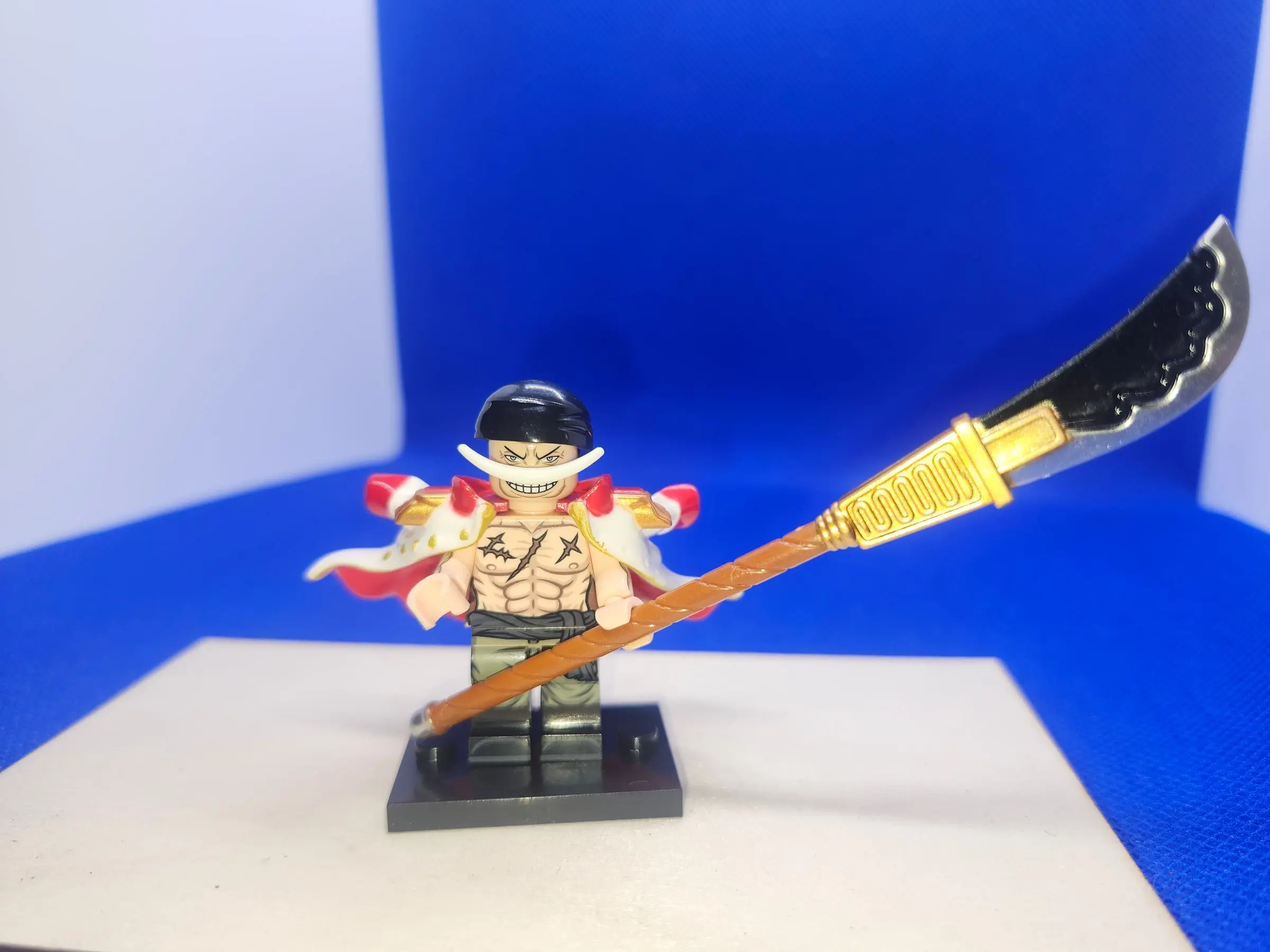 ️ Edward Newgate “Whitebeard” Minifigure ️ Edward Newgate “Whitebeard” Minifigure