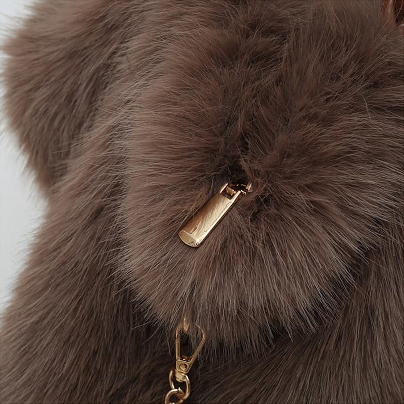 Gentle textured plush handbag, trendy and fashionable velvet tote bag, crossbody tote bag,casual and versatile shoulder bag,simple solid color niche design shoulder commuter bag, suitable for daily matching,commuting and other scenarios.