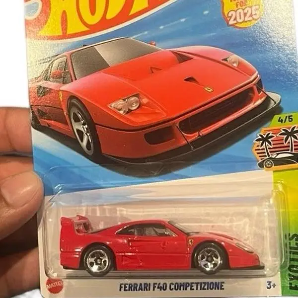 Ferrari F40 competizione Diecast car 1:64 scale