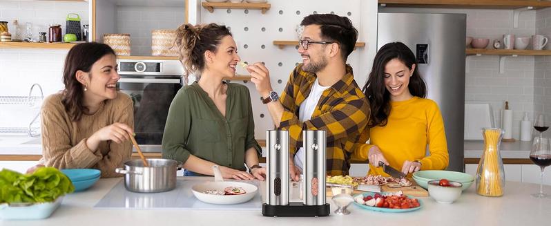 Salt and Pepper Grinder Set Electric,Rechargeable Salt and Pepper Shakers Stainless Steel with USB C Dual Charging Base,Upgraded Large Capacity,Adjustable Coarseness,Ideal for Mom