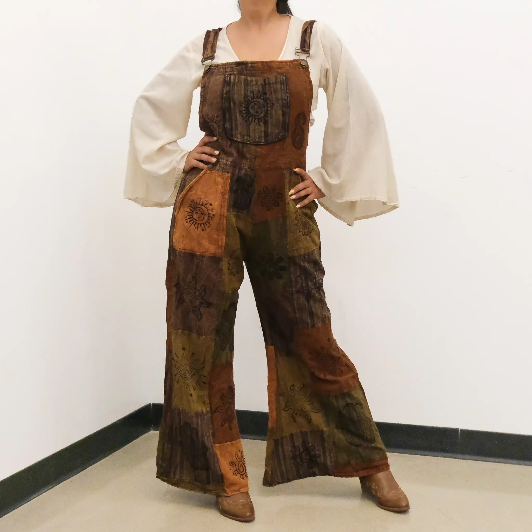 Handmade Cotton Patchwork Wide Leg Bib Overalls with Pockets, Vintage Boho Jumpsuit, Festival Dungarees, Witchy Bohemian Clothing, Hippie Romper, Adjustable Strap Overalls, Hand Block Print, Flare Leg Bohemian Outfit, One of a Kind