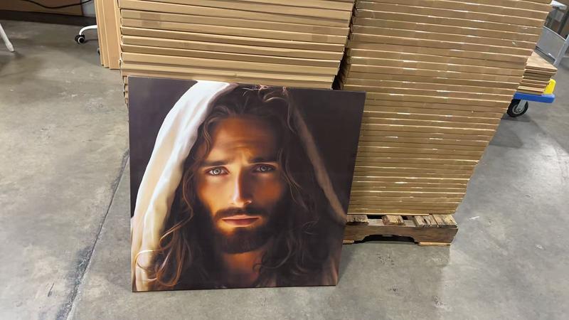 Stunning Jesus Christ Picture Canvas painting Wall Art Jesus Art Portrait Christian Wall Artwork Spiritual Wall Decor Modern Religious Posters Prints for Living Room Bedroom Church Decoration