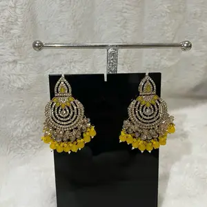 Kundan earrings