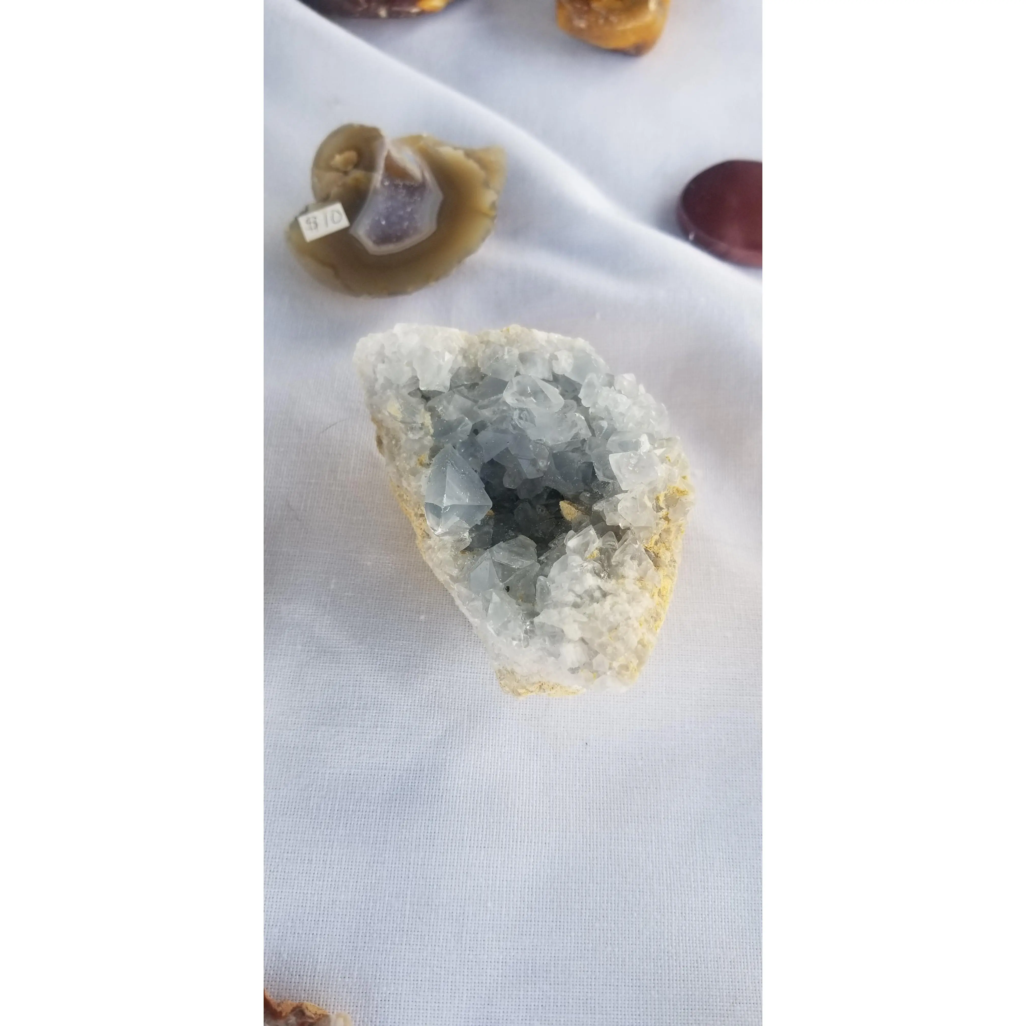 Natural raw Celestite piece