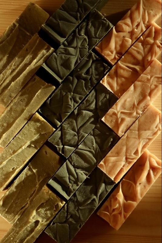 Decorus Vagary Recovery Soap Bars - 3 Pack - Peppermint Cool Calm Refreshes, Cayenne Pepper for warming sensation and & Activated Charcoal detox