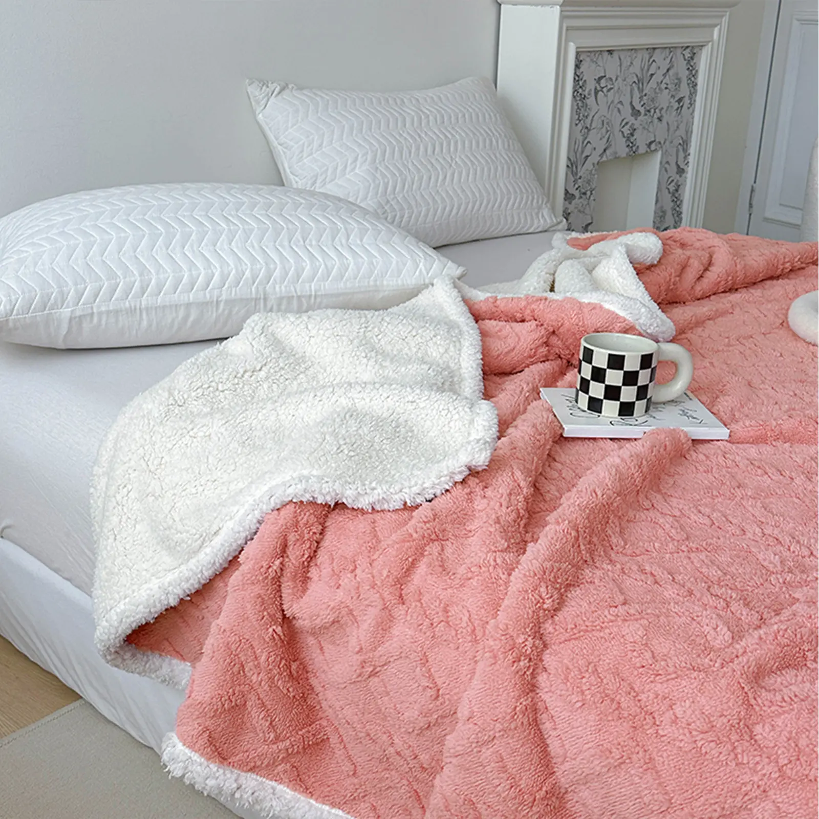 【backtoschool】ROSEKIND Fluffy Sherpa Blanket, 380 GSM Ultra Soft Fuzzy Throw Blanket for Couch and Bed, Lightweight Blanket,Warm Cozy Fleece Blanket, Cute Reversible Plush Throw for Sofa and Bedroom,back to school,back to school shopping,home decor