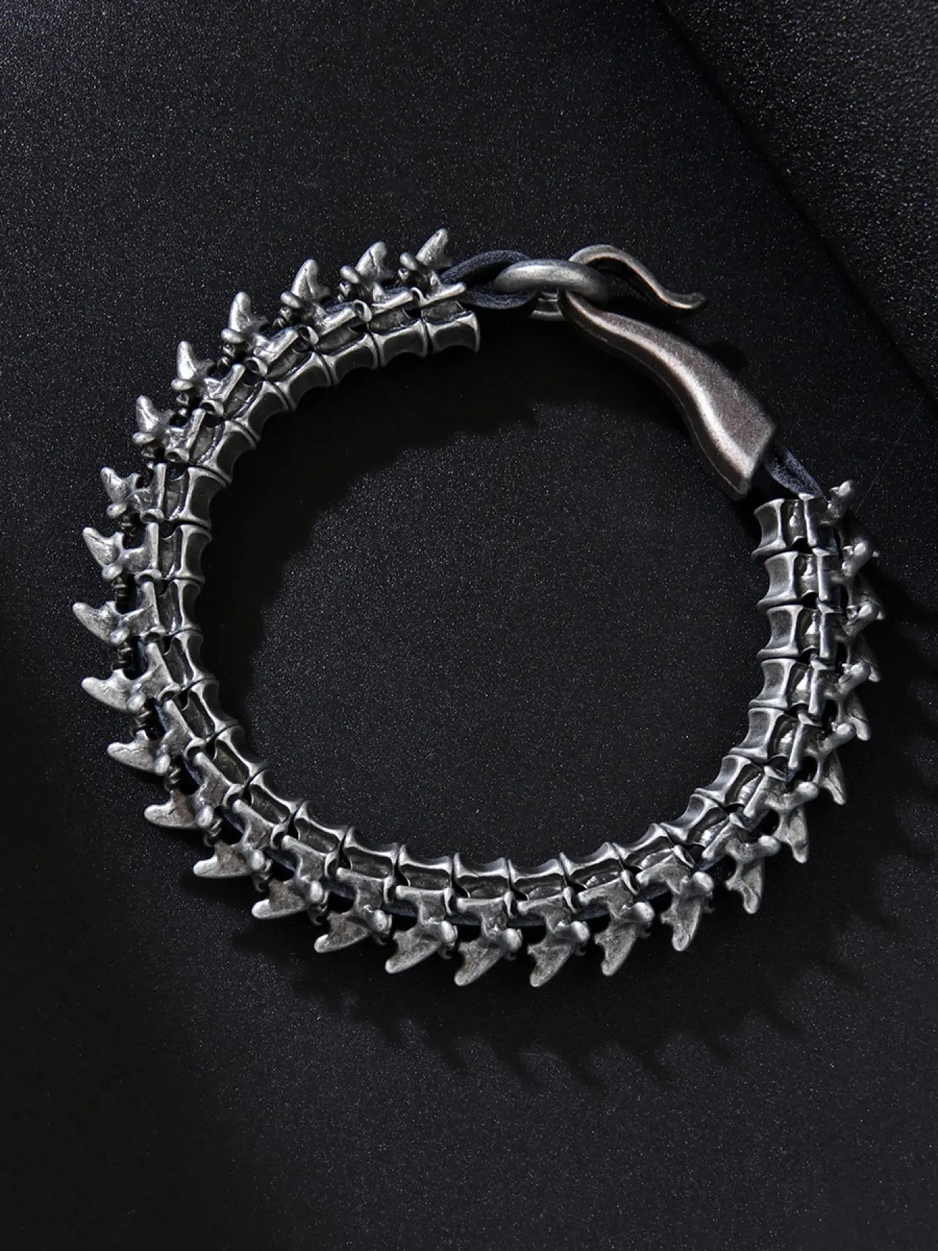 Silver Dragon Bone Necklace and Bracelet Set, Gothic Punk - Style Jewelry with Edgy Textured Dragon Spine Detail & Leather Strap, for Men & Women, Daily & Alternative Fashion Occasions, Jewelry Sets