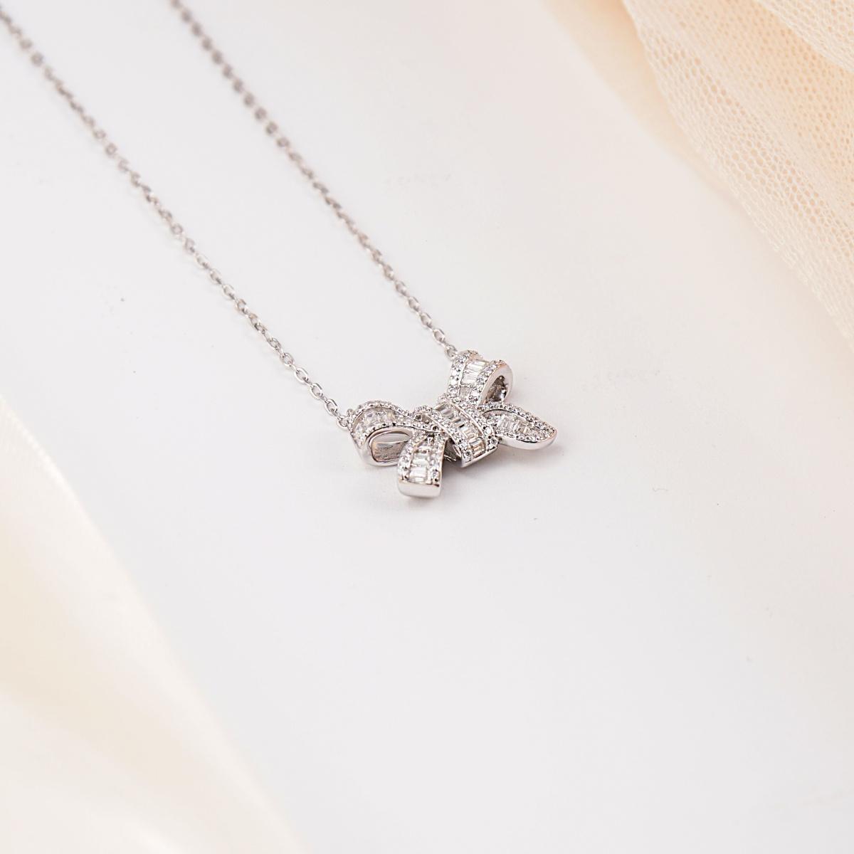 Moissanite 0.8ct Bow-tie Pendant Necklace Valentine's Day Wedding Engagement Anniversary Romantic Elegant Gift Daily Wear Moissanite 0.8ct Bow-tie Pendant Necklace Valentine's Day Wedding Engagement Anniversary Romantic Elegant Gift Daily Wear