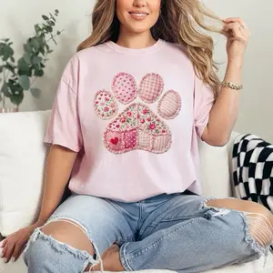Patchwork Faux Quilted Paw Print T-shirt Comfort Colors Summer Everyday Style Shirtsleeve love casual comfortable super soft relaxed fit unisex Sizing womenswear Streetwear  vintage Crewneck Printed Loose Graphic