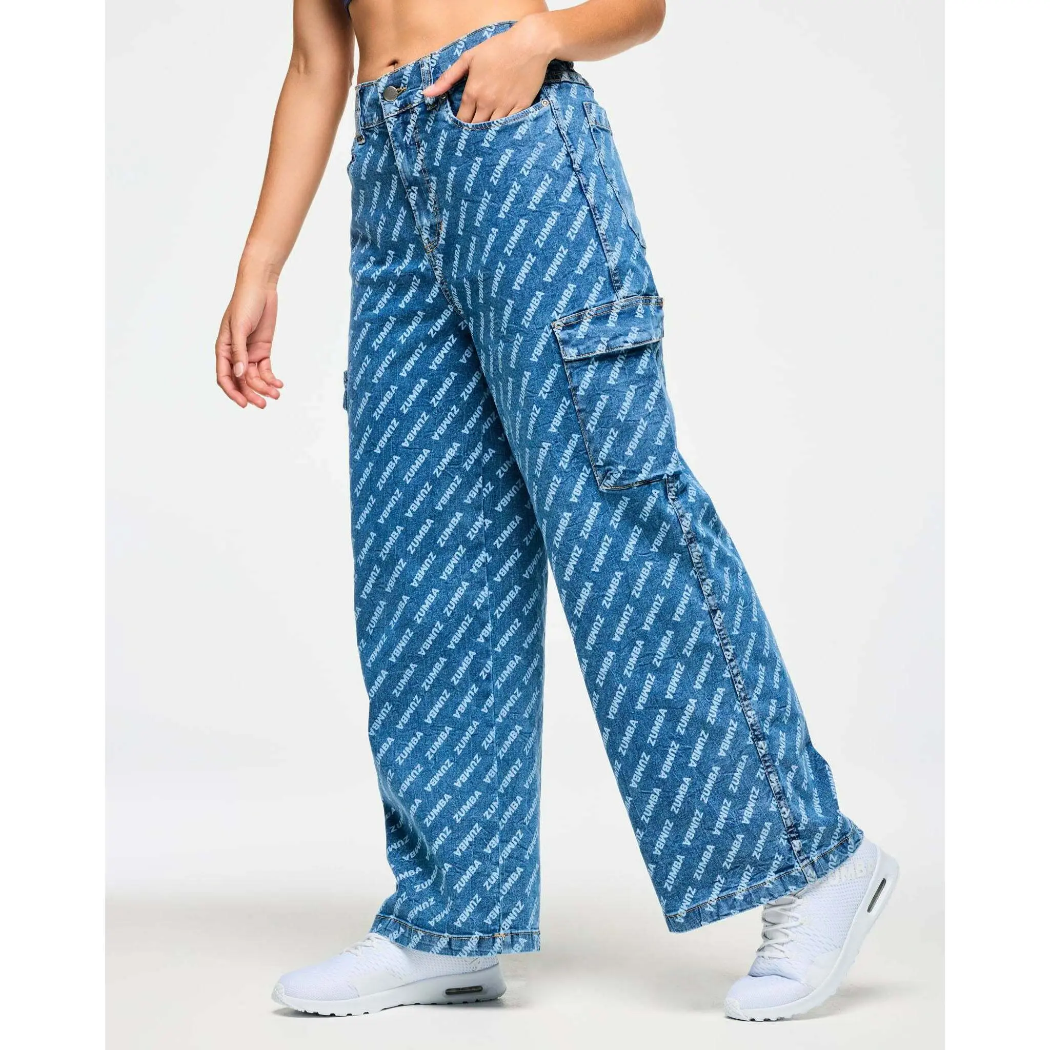 Oversized Blue Denim Baggy Streetwear Cargo Pants, Multi-Pocket Garment with Classic Style