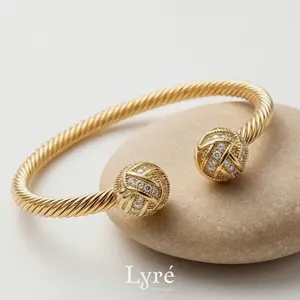 Valeria Pavé Accent Twist Bangle