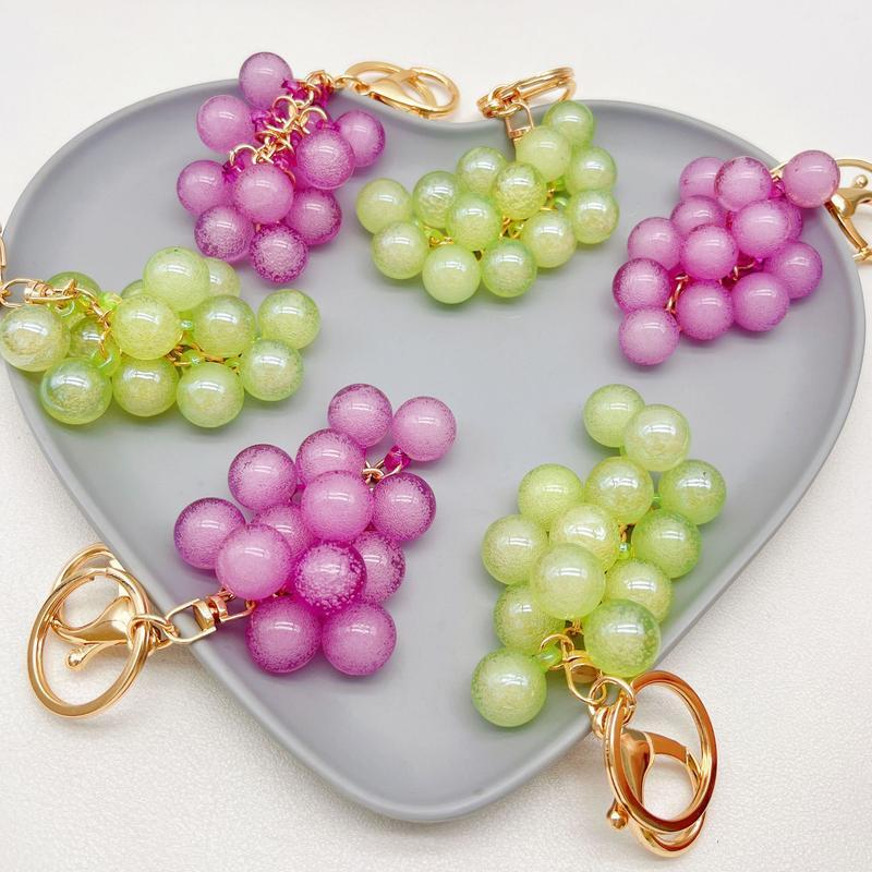 2PCS/3PCS/5PCS Grape Keychains, Creative Cute Bubble Jelly Grape Cluster Keychain Emulational Fruit Car Key Students' School Bag Pendant Gift