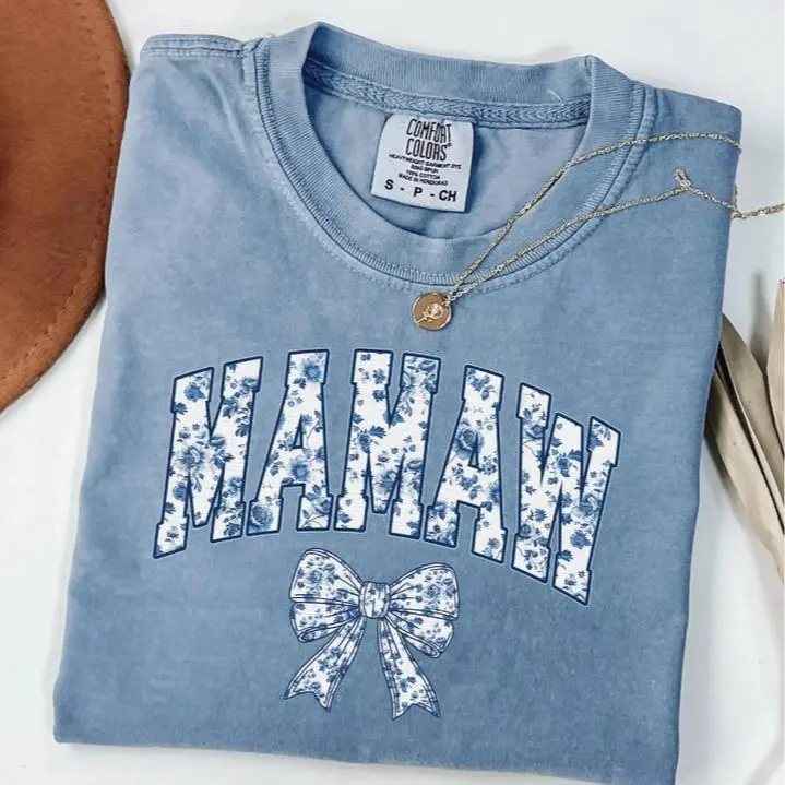 Comfort Colors Floral Mamaw Shirt, Coquette Bow Mamaw T-Shirt, Chinoiserie Style Mamaw Tee, Gift for New Mom, Pregnancy Reveal Gifts