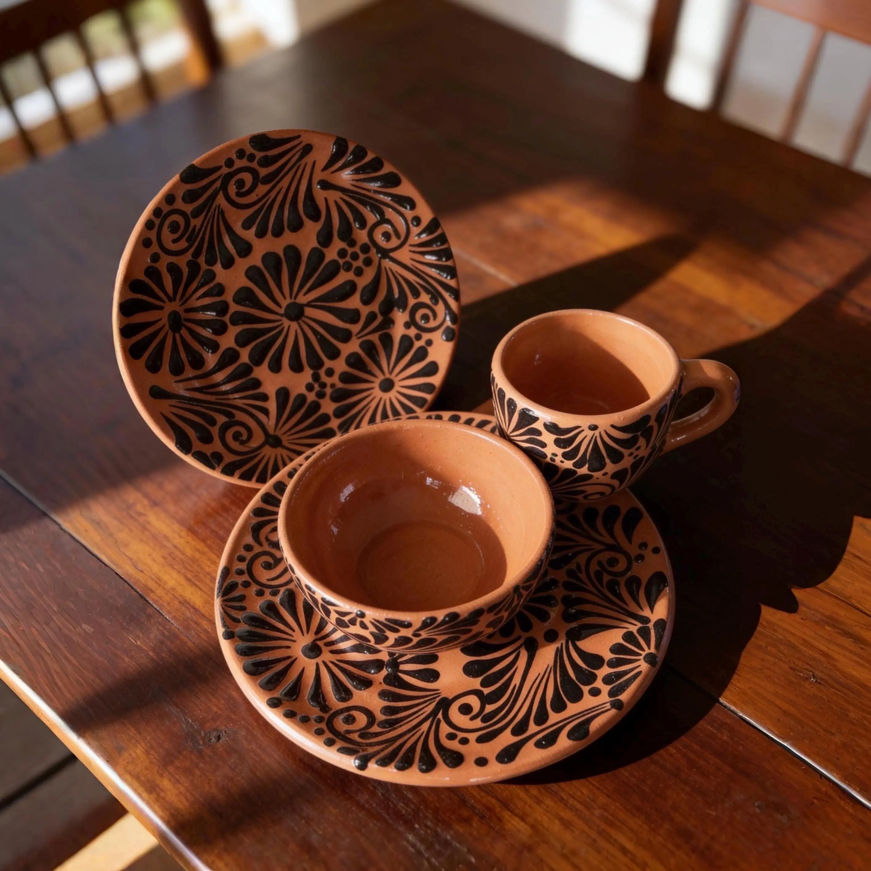 Talavera Mexican Ceramics 4-Piece Dinnerware & Drinkware Set - 9 oz Vibrant Handcrafted High-Fired Traditional Shaped Coffee Mugs, Unique Design, Mexican Decor, Ideal for Holiday Gifts, Housewarming