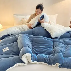 1pc Thick Soft Comforter Lamb Quilt, Ultra Breathable All Season Cover Quilt Double-Sided, Box Stitch Solid Color Comforter for Bedroom Warm Autumn And Winter Comforter, Gift, Home Decor