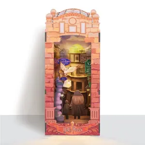 Harry Potter: Diagon Alley - DIY Book Nook Kit