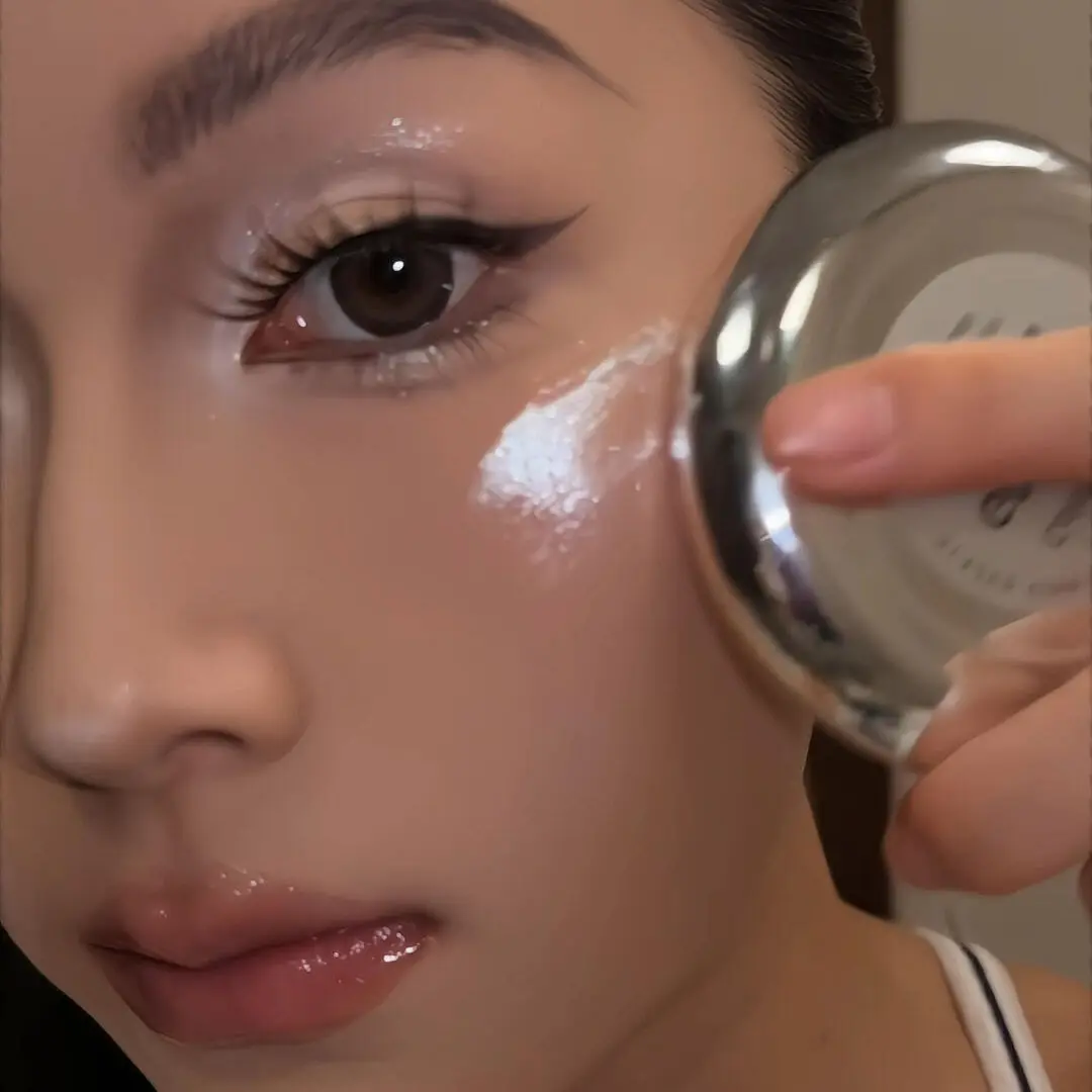 KAKASHOW 3 colors optional single color large capacity 10g natural luster delicate luster long-lasting non-fading face and body brightening cream party, stage, date essential glow seeker Glowy Highlighter Makeup Highlighter