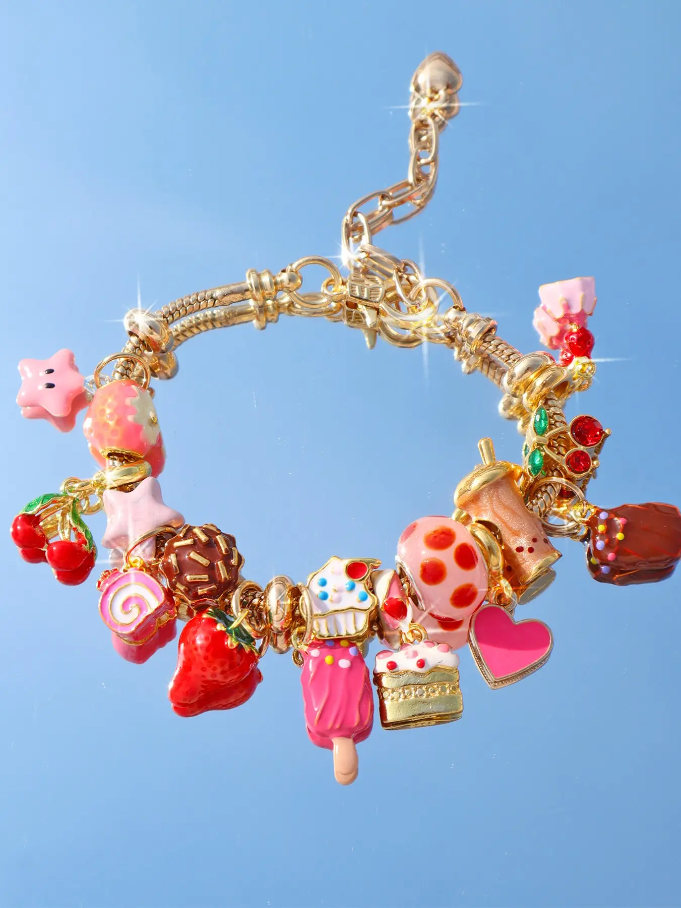 Cute Strawberry Cake Charm Bracelet, Ice Cream Cake Bracelet, Heart Cherry Strawberry DIY Bracelet, Realistic Food Chocolate Ice Cream Bracelet, Dessert Accessory, Fashion Bracelet, Hand Chain Jewelry, Jewelry Bracelets