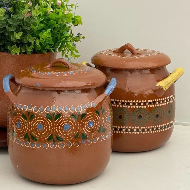 Olla de Barro capula, vintage clay pot, Mexican pot handmade.