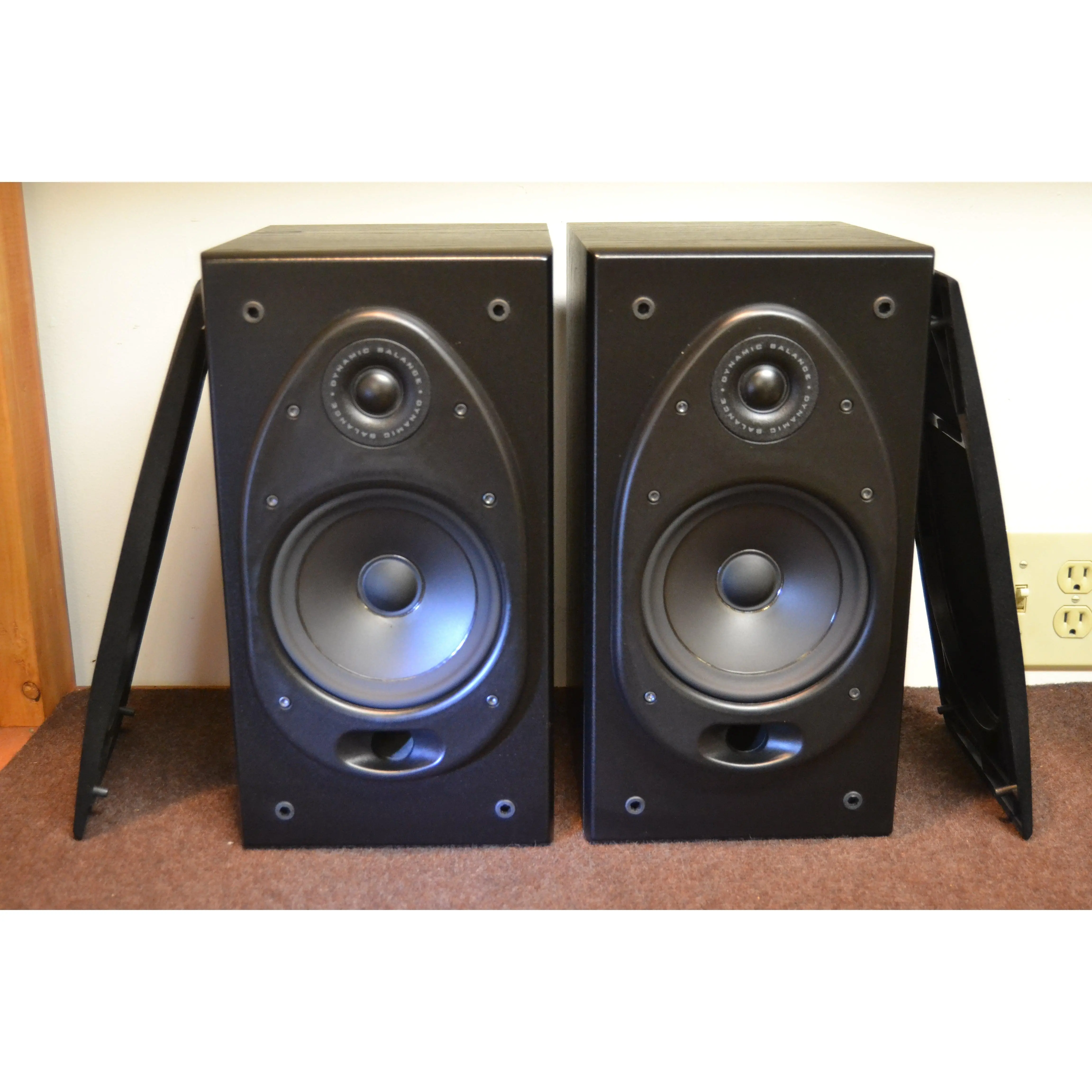 Polk Audio RT35 Speakers - TikTok Shop