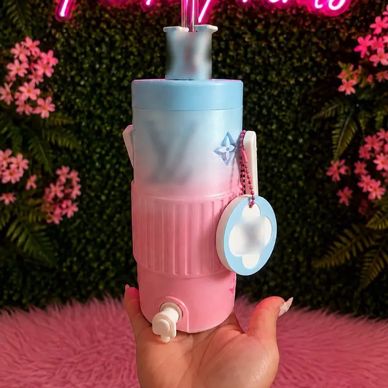 oz Custom Can Holder – Pink Luxury Design